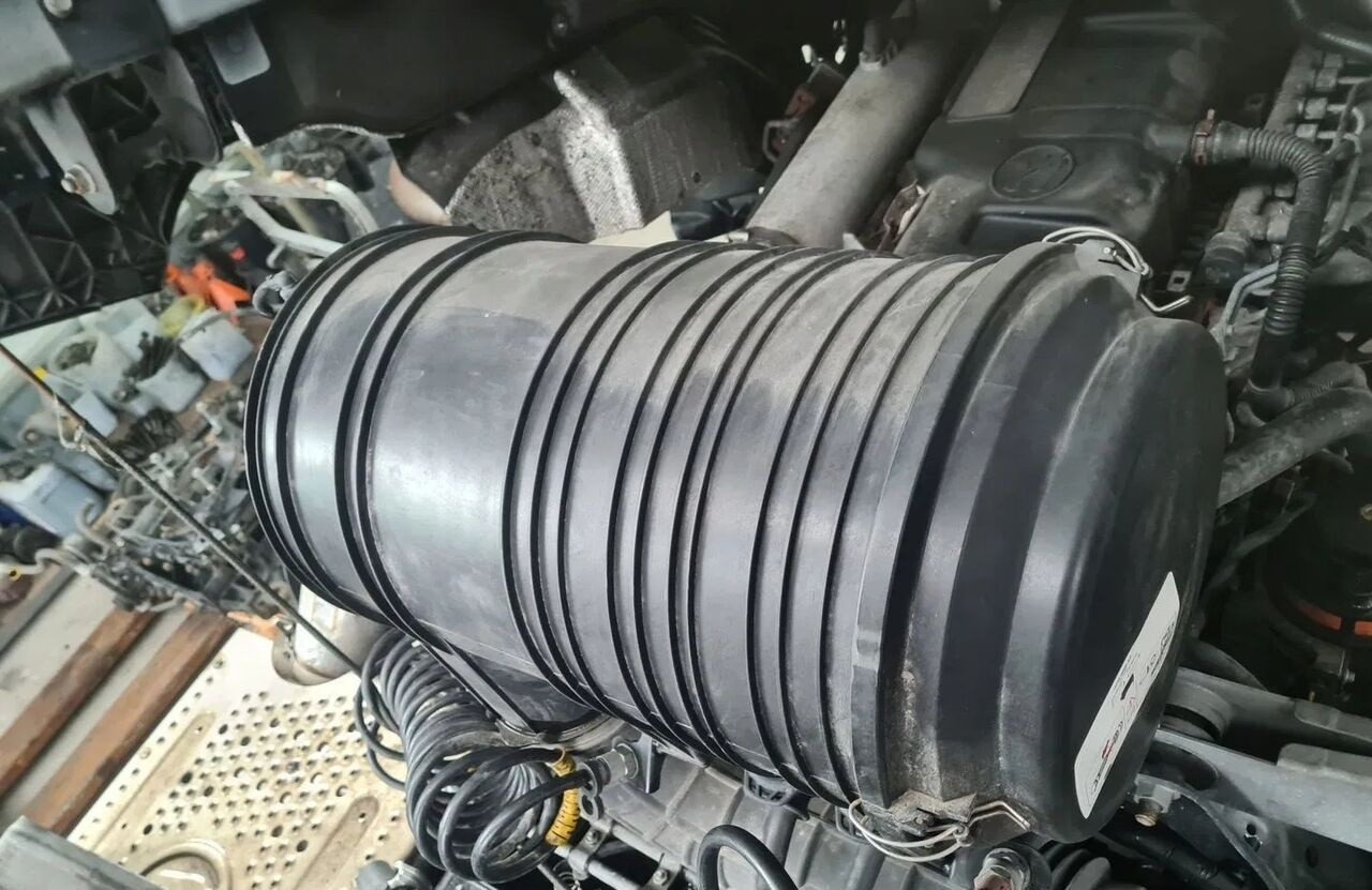 Ford F-MAX CARGO EURO 6 JC46 9600 AD JC46 Ford FORD F-MAX CARGO EURO 6 JC46 9600 AD - Filtre à air pour Camion: photos 1 Ford F-MAX CARGO EURO 6 JC46 9600 AD JC46 Ford FORD F-MAX CARGO EURO 6 JC46 9600 AD - Filtre à air pour Camion: photos 1