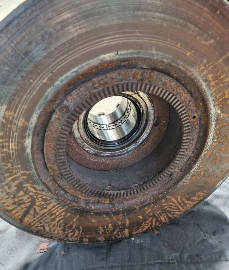 Ford F-MAX CARGO - Moyeu pour Camion: photos 2 Ford F-MAX CARGO - Moyeu pour Camion: photos 2