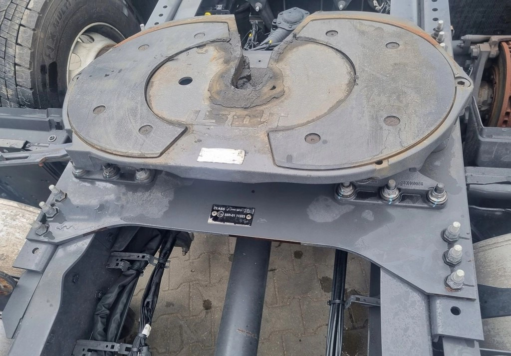 JOST 150 MM VOLVO FH 4 FM 4 FH 5 FM 5 RENAULT GAMA T C K VOLVO FH 4 FM 4 FH 5 FM 5 RENAULT GAMA T C K - Sellette d'attelage: photos 2 JOST 150 MM VOLVO FH 4 FM 4 FH 5 FM 5 RENAULT GAMA T C K VOLVO FH 4 FM 4 FH 5 FM 5 RENAULT GAMA T C K - Sellette d'attelage: photos 2