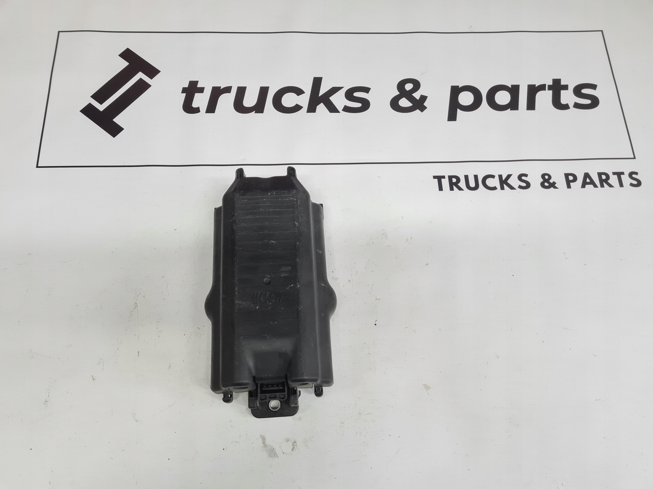 KNORR-BREMSE STEROWNIK MODUŁ EBS 7 ECU VOLVO FH 5 FM 5 FMX 23050066 - Bloc de gestion pour Camion: photos 1 KNORR-BREMSE STEROWNIK MODUŁ EBS 7 ECU VOLVO FH 5 FM 5 FMX 23050066 - Bloc de gestion pour Camion: photos 1