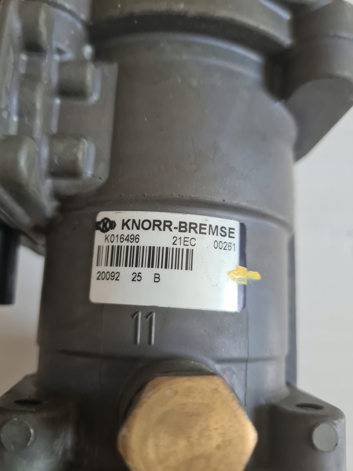 KNORR-BREMSE ZAWÓR GŁÓWNY HAMULCOWY POD PEDAŁ FORD F-MAX 500 TRUCKS EURO 6 CARGO - Pièces de frein pour Camion: photos 4 KNORR-BREMSE ZAWÓR GŁÓWNY HAMULCOWY POD PEDAŁ FORD F-MAX 500 TRUCKS EURO 6 CARGO - Pièces de frein pour Camion: photos 4