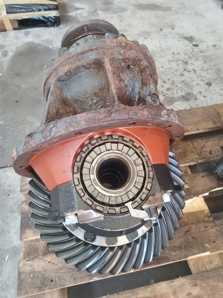 MERITOR WKŁAD MOSTU DYFER GŁÓWKA MOST VOLVO FH FM EV91 RSS1356 SV 2.50 18/45 - Différentiel pour Camion: photos 2 MERITOR WKŁAD MOSTU DYFER GŁÓWKA MOST VOLVO FH FM EV91 RSS1356 SV 2.50 18/45 - Différentiel pour Camion: photos 2