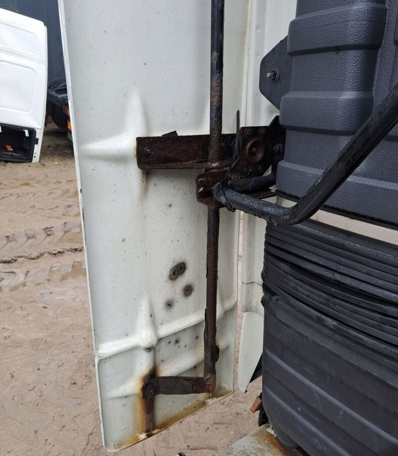 OWIEWKA LEWA SPOILER ZAKABINOWY VOLVO FH 12 13 - Aérodynamique/ Spoilers pour Camion: photos 1 OWIEWKA LEWA SPOILER ZAKABINOWY VOLVO FH 12 13 - Aérodynamique/ Spoilers pour Camion: photos 1