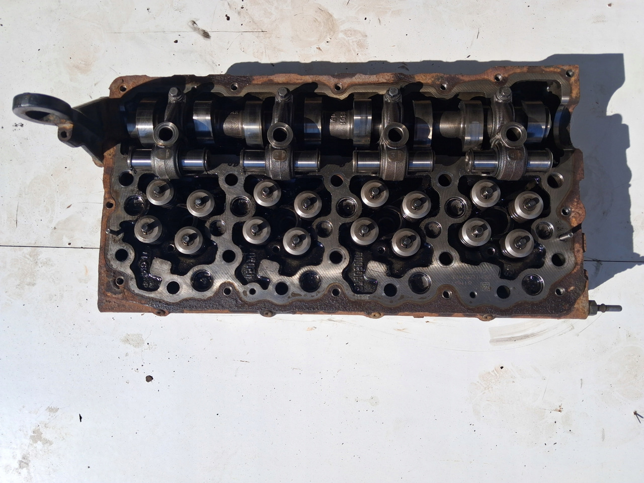 RENAULT Z WAŁKIEM ROZRZĄDU RENAULT GAMA D DTI 5 VOLVO FL D5K EURO 6 - Culasse: photos 2 RENAULT Z WAŁKIEM ROZRZĄDU RENAULT GAMA D DTI 5 VOLVO FL D5K EURO 6 - Culasse: photos 2