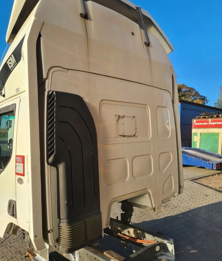 Renault GAMA D12 EURO 6 truck - Cabine pour Camion: photos 5 Renault GAMA D12 EURO 6 truck - Cabine pour Camion: photos 5
