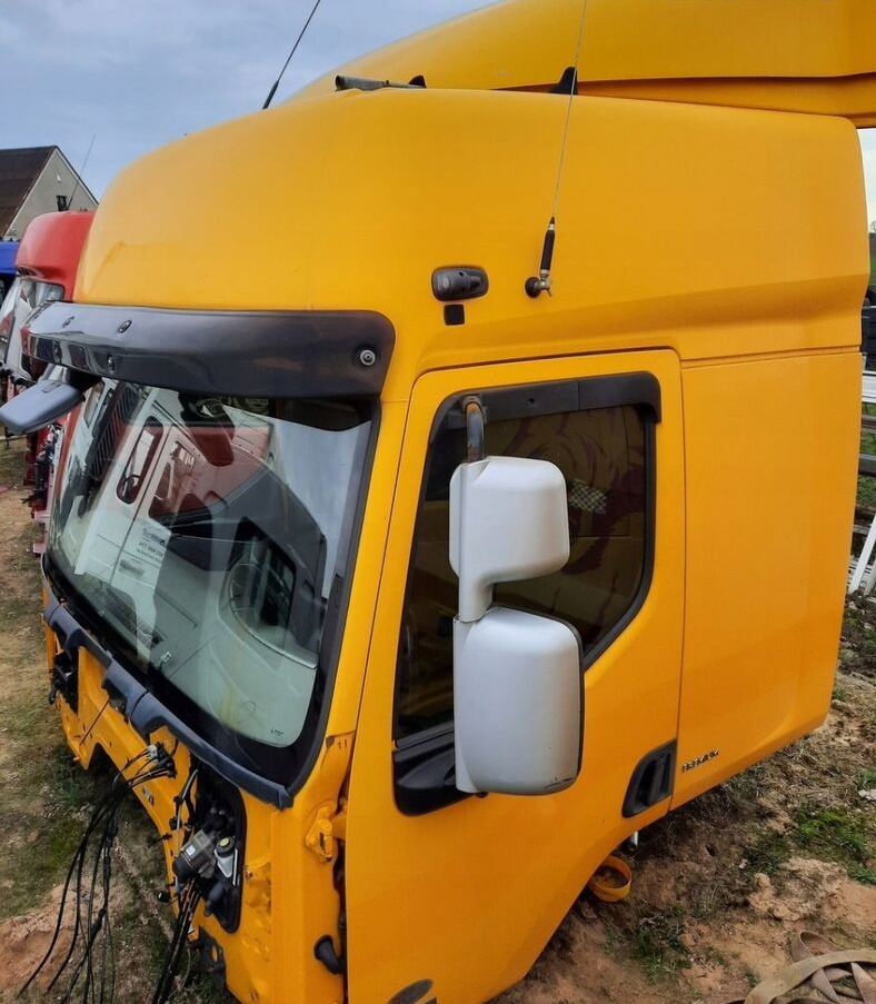 Renault PREMIUM DXI 460 - Cabine pour Camion: photos 2 Renault PREMIUM DXI 460 - Cabine pour Camion: photos 2