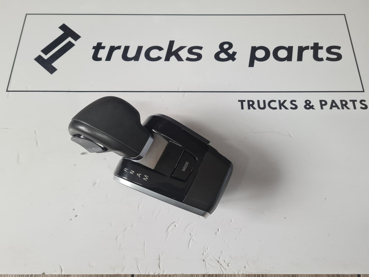 VOLVO JOYSTICK ZMIANY BIEGÓW LEWAREK VOLVO FH 5 FM 5 EURO 6 ORYGINAŁ 22719325 - Levier de vitesse pour Camion: photos 2 VOLVO JOYSTICK ZMIANY BIEGÓW LEWAREK VOLVO FH 5 FM 5 EURO 6 ORYGINAŁ 22719325 - Levier de vitesse pour Camion: photos 2