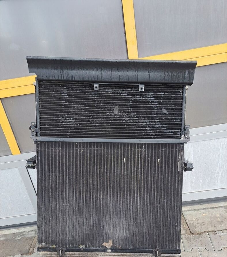 VOLVO KOMPLET CHŁODNIC CHŁODNICA RENAULT GAMA T VOLVO FH 4 DTI 13 - Radiateur pour Camion: photos 3 VOLVO KOMPLET CHŁODNIC CHŁODNICA RENAULT GAMA T VOLVO FH 4 DTI 13 - Radiateur pour Camion: photos 3