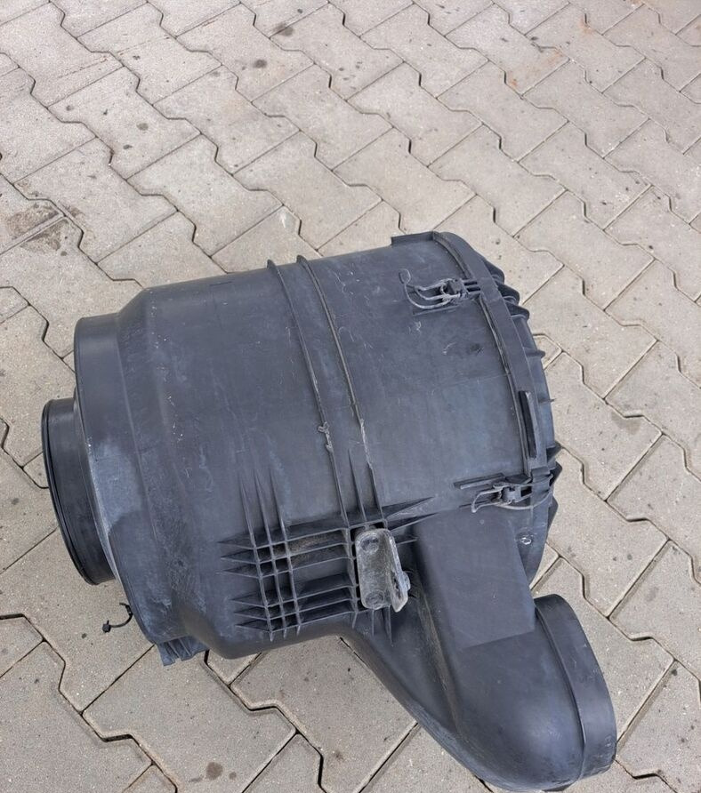 VOLVO OBUDOWA FILTRA POWIETRZA VOLVO FH FM 4 13 LIFT RENAULT GAMA T - Filtre à air pour Camion: photos 1 VOLVO OBUDOWA FILTRA POWIETRZA VOLVO FH FM 4 13 LIFT RENAULT GAMA T - Filtre à air pour Camion: photos 1