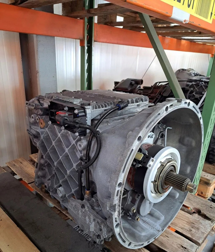 VOLVO SKRZYNIA BIEGÓW I-SHIFT AT2812F RENAULT GAMA T VOLVO FH 4 FM 4 FH 5 FM 5 - Boîte de vitesse pour Camion: photos 1 VOLVO SKRZYNIA BIEGÓW I-SHIFT AT2812F RENAULT GAMA T VOLVO FH 4 FM 4 FH 5 FM 5 - Boîte de vitesse pour Camion: photos 1