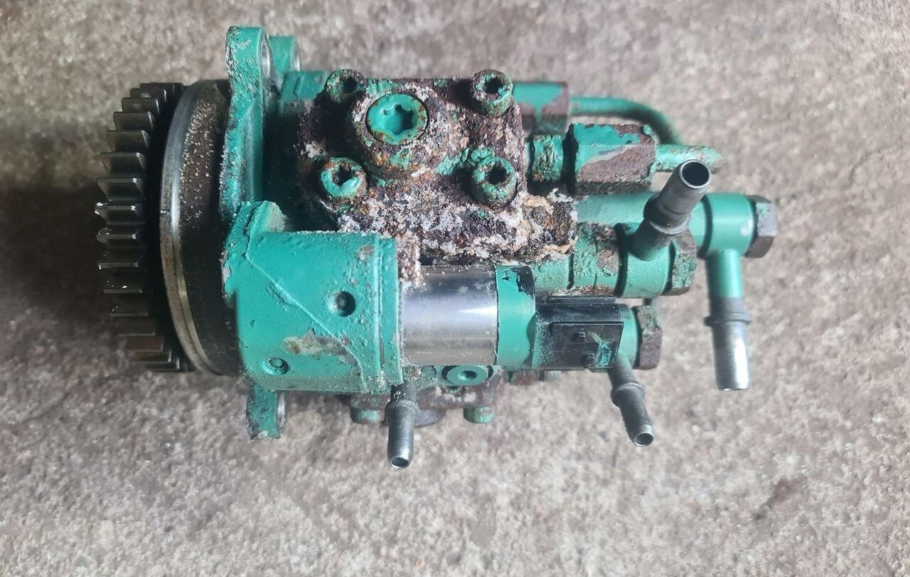 Pompe à carburant pour Camion Volvo 22208205   Volvo FL: photos 1