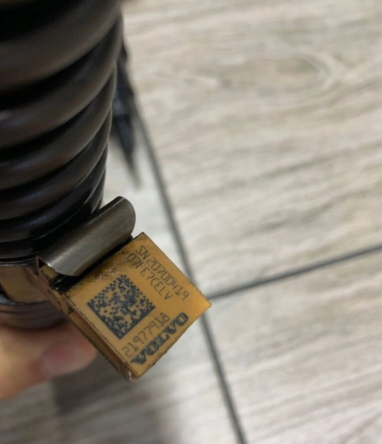 Volvo OE   Volvo OE - Injecteur pour Camion: photos 1 Volvo OE   Volvo OE - Injecteur pour Camion: photos 1