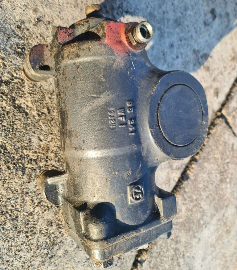 ZF KOLUMNA PRZEKŁADNIA KIEROWNICZA RENAULT MIDLUM DXI 19,5 - Boîtier de direction pour Camion: photos 1 ZF KOLUMNA PRZEKŁADNIA KIEROWNICZA RENAULT MIDLUM DXI 19,5 - Boîtier de direction pour Camion: photos 1