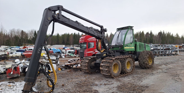 John Deere 1270 D - Abatteuse: photos 3 John Deere 1270 D - Abatteuse: photos 3