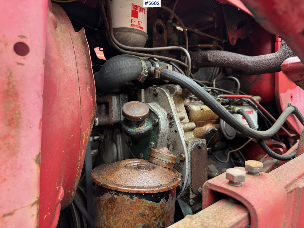 1971 Volvo 400 Buster w/ front loader and winch - Tracteur agricole: photos 4 1971 Volvo 400 Buster w/ front loader and winch - Tracteur agricole: photos 4