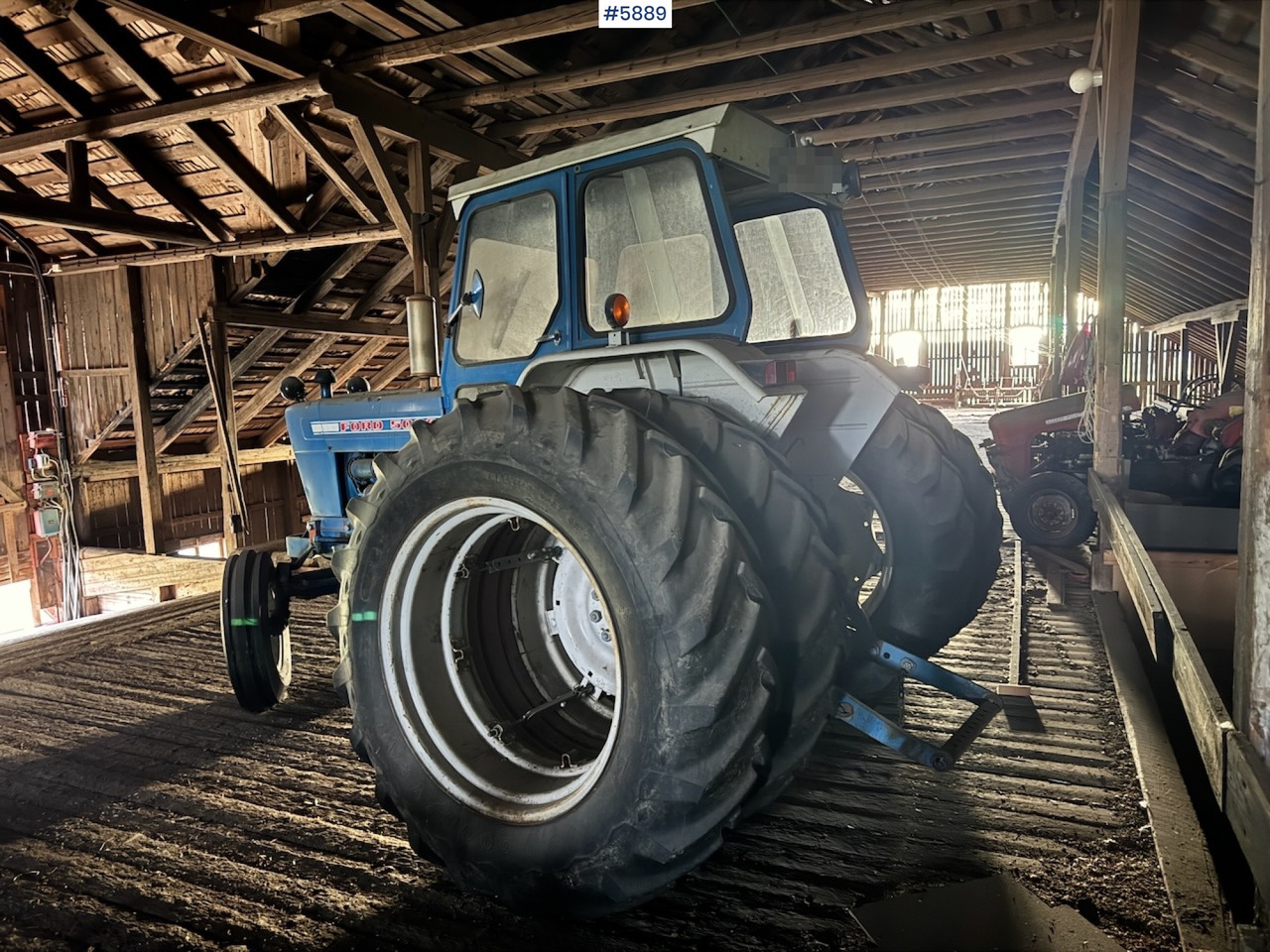 1975 Ford 5000 w/ Twin Wheels - Tracteur agricole: photos 4 1975 Ford 5000 w/ Twin Wheels - Tracteur agricole: photos 4