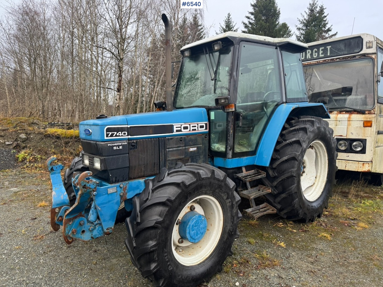 1993 Ford 7740 SLE m/ front hydraulics - Tracteur agricole: photos 2 1993 Ford 7740 SLE m/ front hydraulics - Tracteur agricole: photos 2