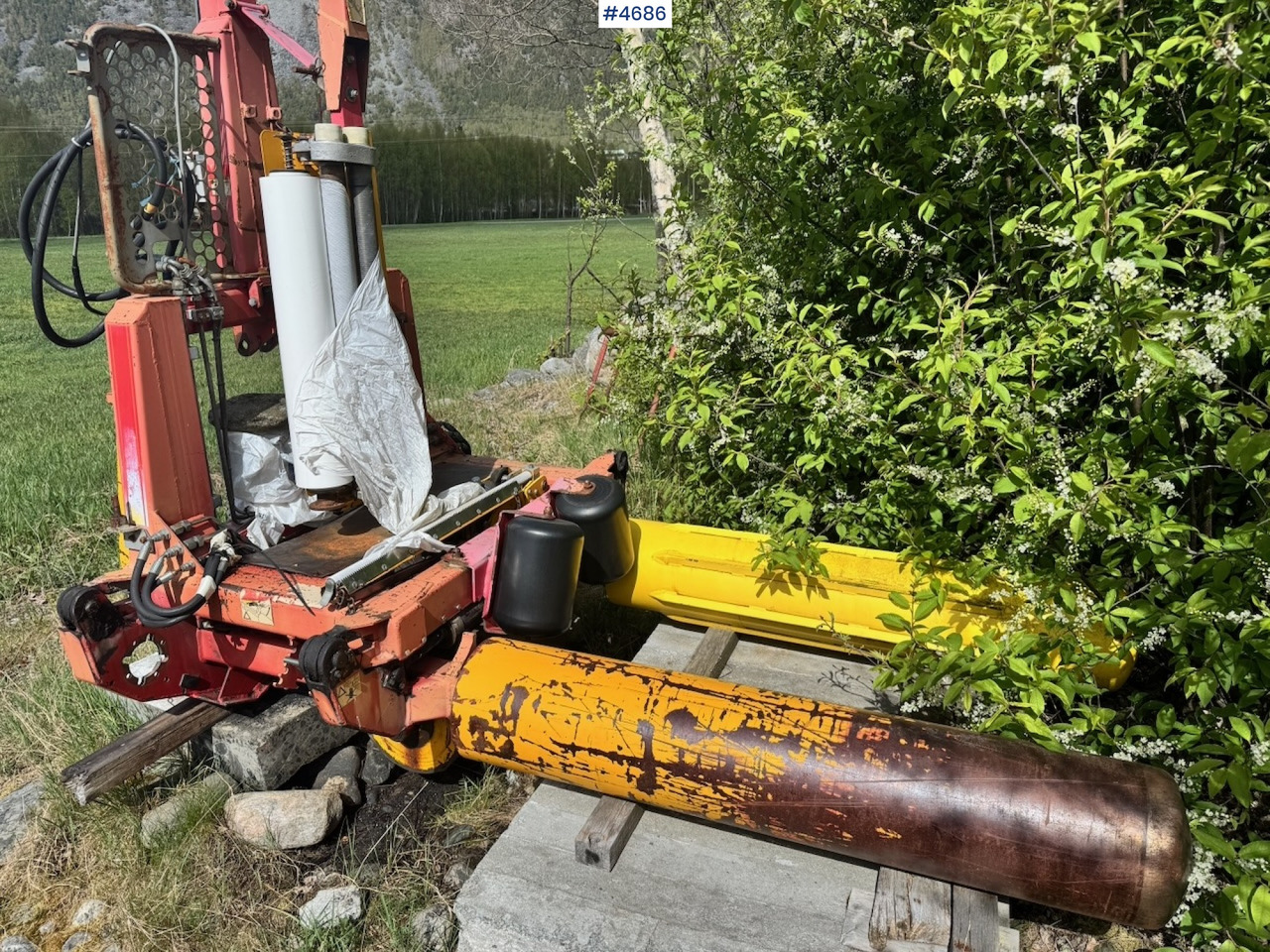 1995 Tellefsdal 1500 Round bale wrapper. New electronics. - Matériel de fenaison: photos 1 1995 Tellefsdal 1500 Round bale wrapper. New electronics. - Matériel de fenaison: photos 1