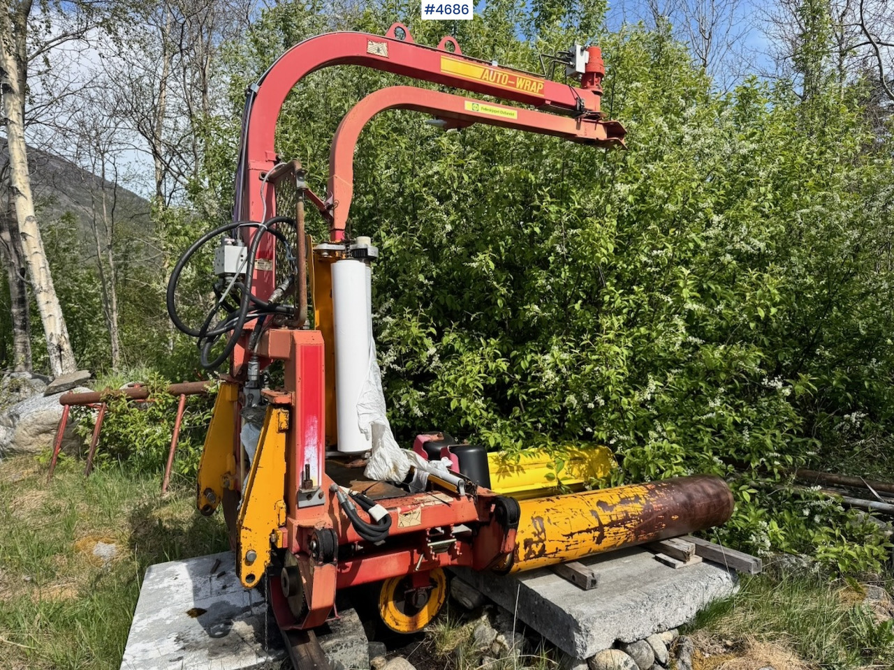 1995 Tellefsdal 1500 Round bale wrapper. New electronics. - Matériel de fenaison: photos 2 1995 Tellefsdal 1500 Round bale wrapper. New electronics. - Matériel de fenaison: photos 2