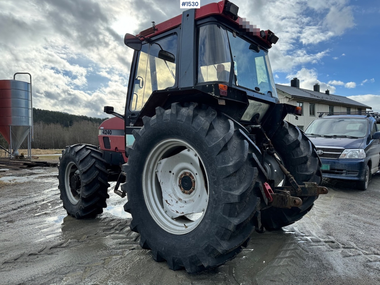 1996 Case CASE IH 4240 XL - Tracteur agricole: photos 5 1996 Case CASE IH 4240 XL - Tracteur agricole: photos 5