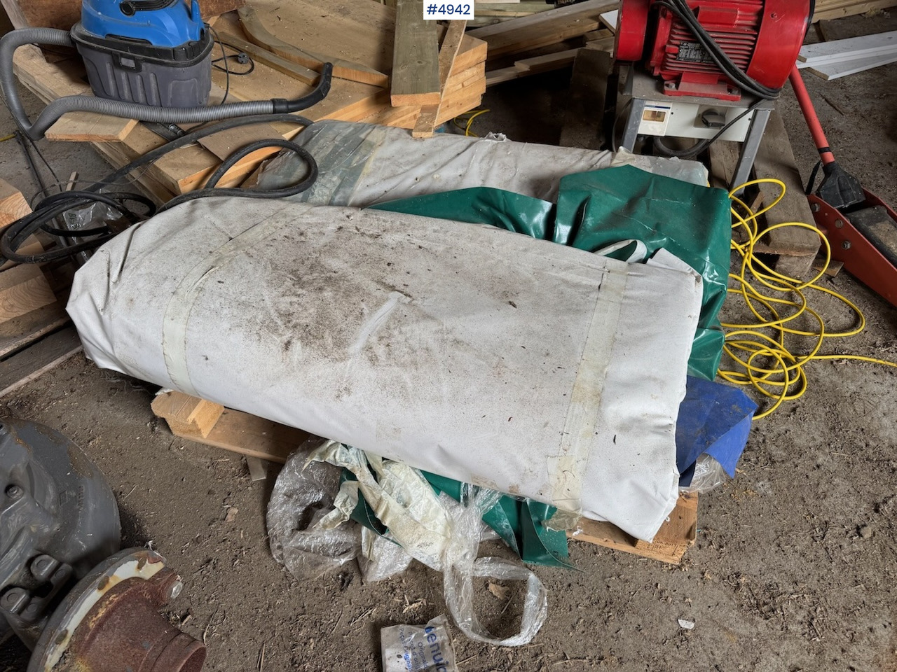 2 Silo bags Ø 5 m and length 7 m. - Matériel de fenaison: photos 3 2 Silo bags Ø 5 m and length 7 m. - Matériel de fenaison: photos 3