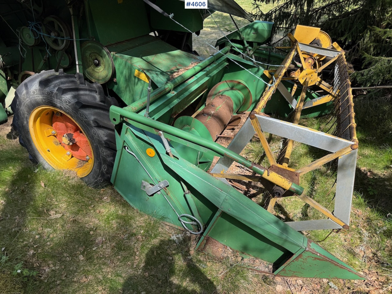 2 Volvo BM Aktiv 800 threshers - Moissonneuse-batteuse: photos 3 2 Volvo BM Aktiv 800 threshers - Moissonneuse-batteuse: photos 3