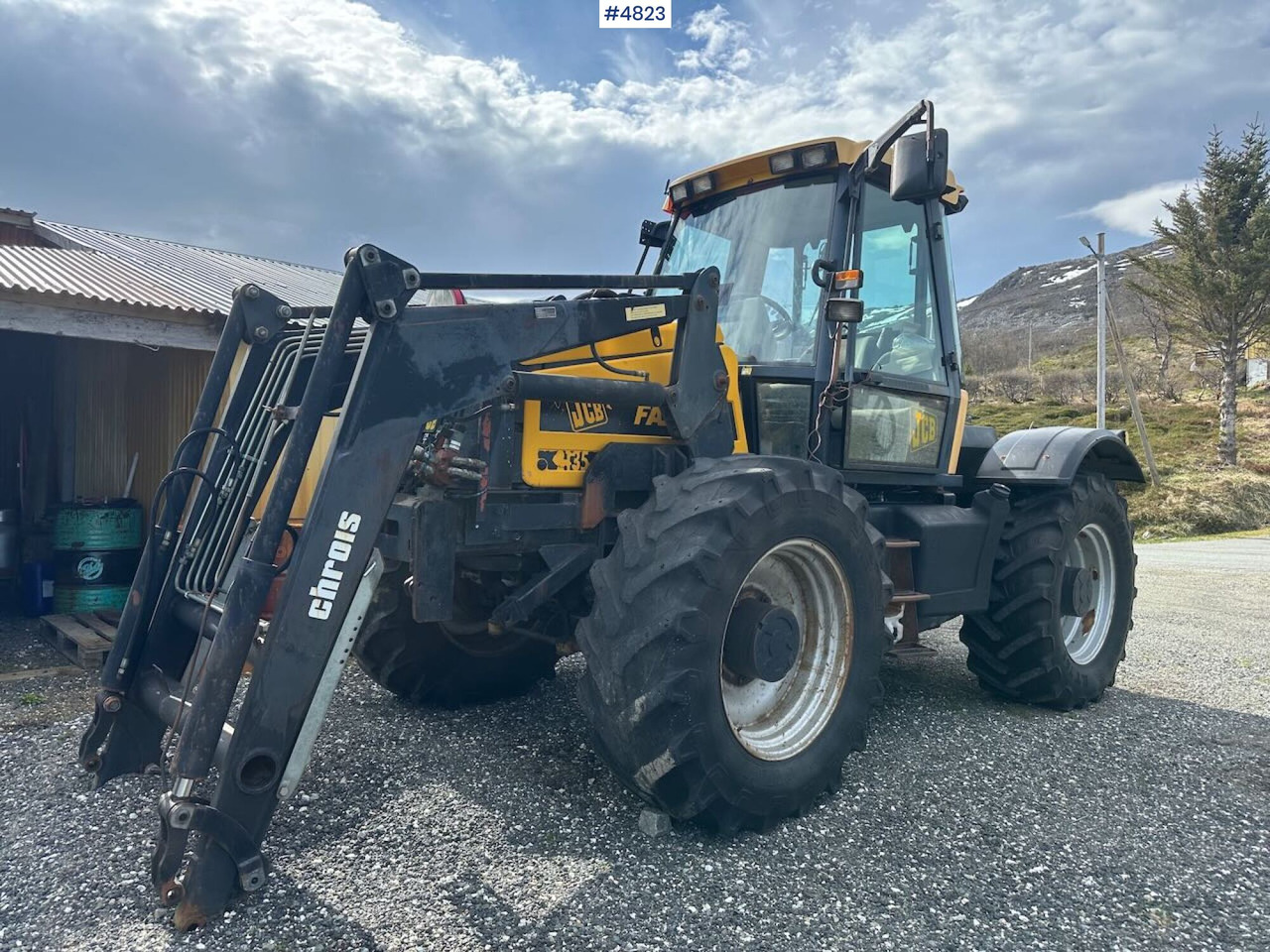 Tracteur agricole 2000 JCB Fastrac 4x4 tractor w/ loader, 2 new tires, gravel bucket or snow bucket. WATCH VIDEO.: photos 1
