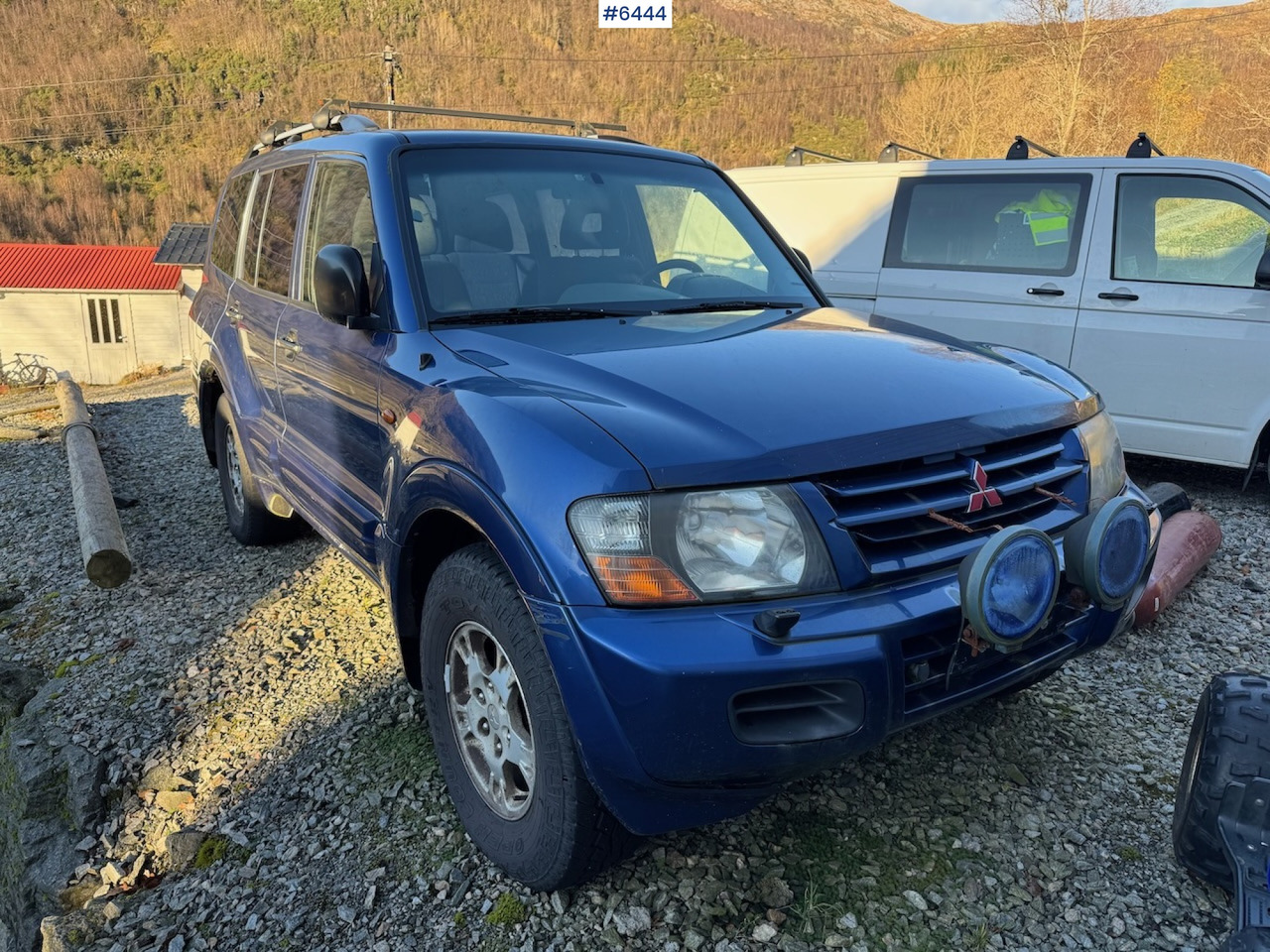 2000 Mitsubishi Pajero GLX with 7 seats - Voiture: photos 3 2000 Mitsubishi Pajero GLX with 7 seats - Voiture: photos 3