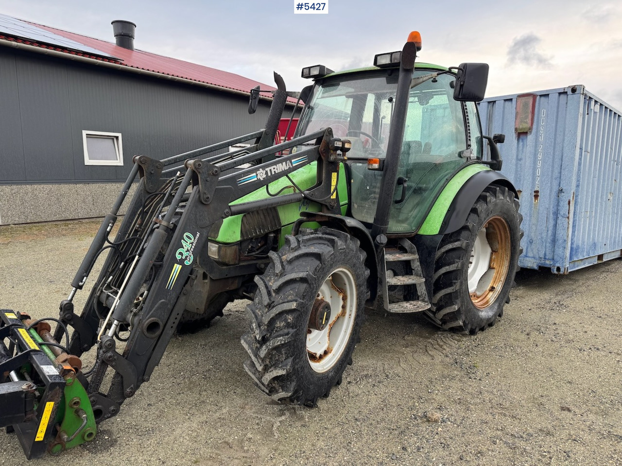 2001 Deutz Fahr Agrotron 90 w/front loader. - Tracteur agricole: photos 2 2001 Deutz Fahr Agrotron 90 w/front loader. - Tracteur agricole: photos 2