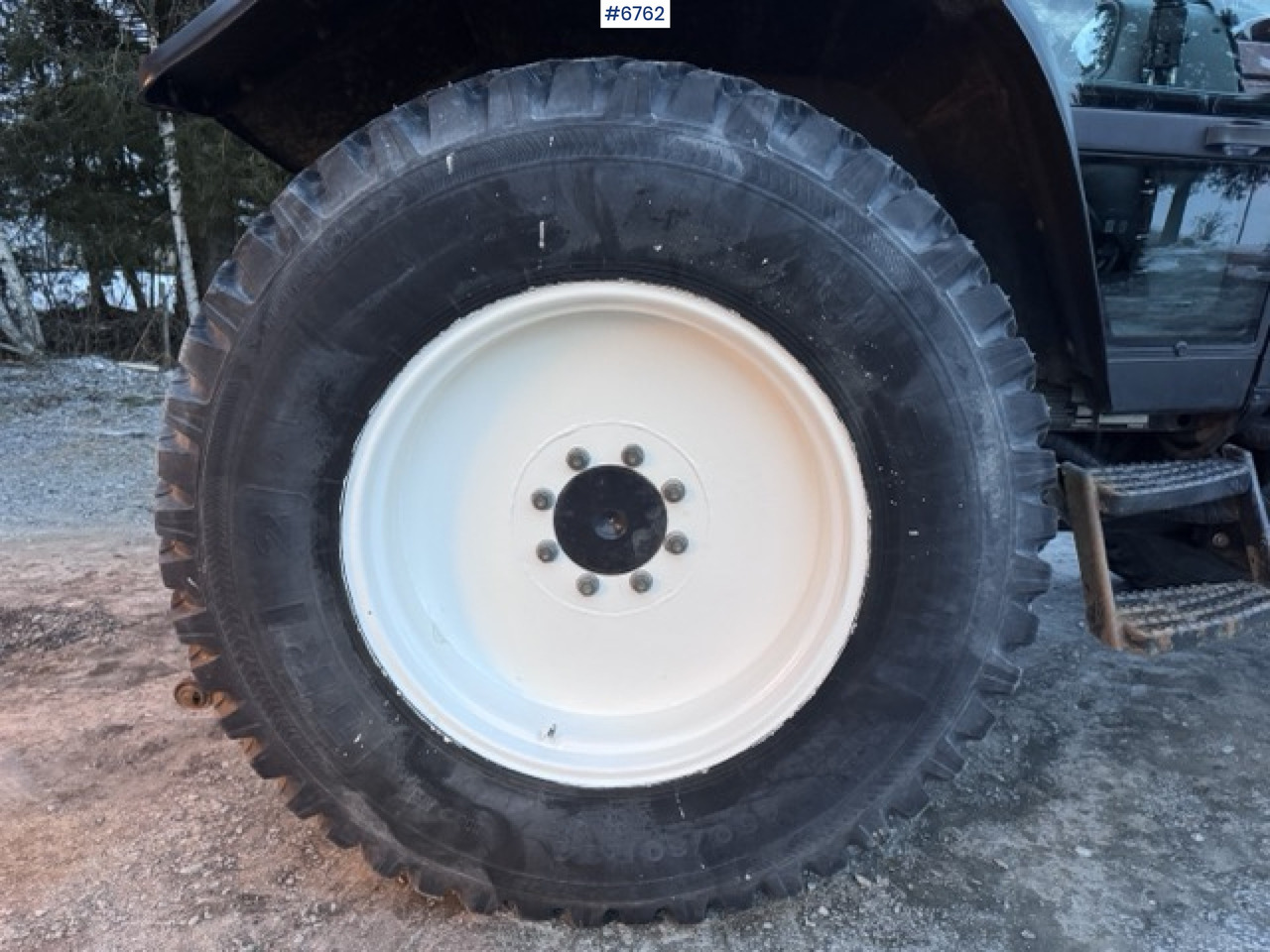 Tracteur agricole 2002 Valtra 6850 Tractor with front hydraulics! See video.: photos 40 Tracteur agricole 2002 Valtra 6850 Tractor with front hydraulics! See video.: photos 40