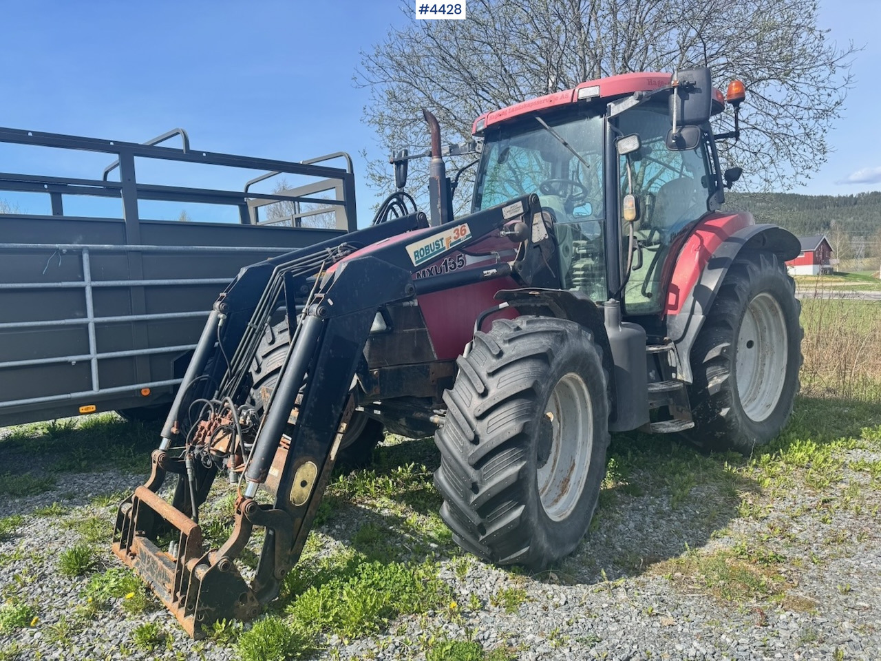 2004 Case MXU 135 4x4 w/ Front Loader. - Tracteur agricole: photos 4 2004 Case MXU 135 4x4 w/ Front Loader. - Tracteur agricole: photos 4