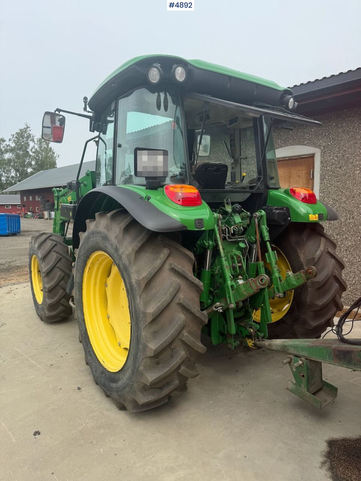 2004 John Deere 5720 4x4 w/ front loader - Tracteur agricole: photos 4 2004 John Deere 5720 4x4 w/ front loader - Tracteur agricole: photos 4