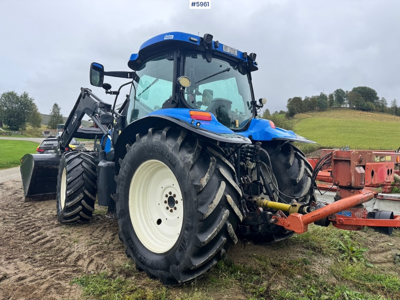 2004 New Holland TS115A with front loader - Tracteur agricole: photos 5 2004 New Holland TS115A with front loader - Tracteur agricole: photos 5