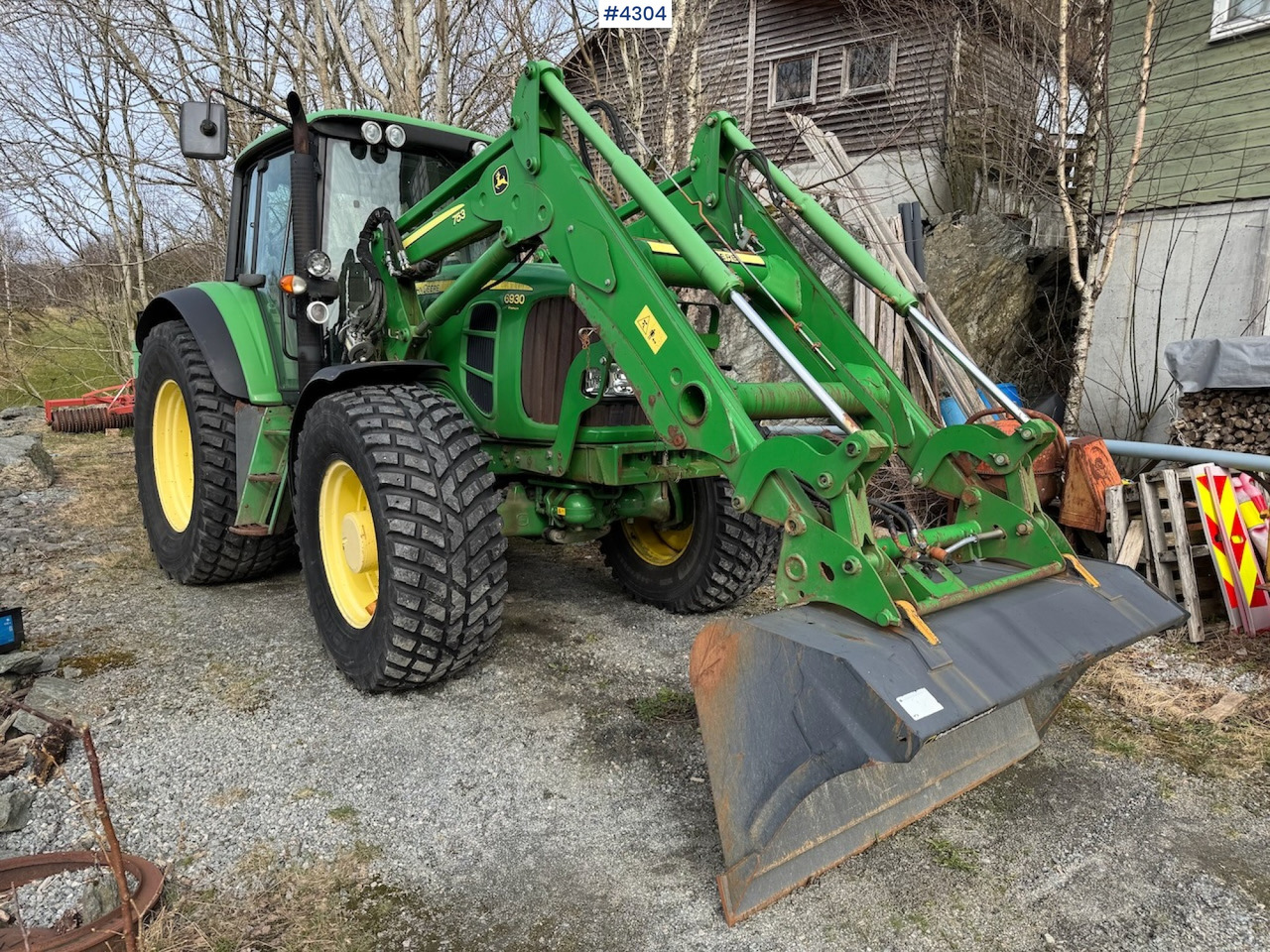 2009 John Deere 6930 Premium m/frontlaster - Tracteur agricole: photos 1 2009 John Deere 6930 Premium m/frontlaster - Tracteur agricole: photos 1