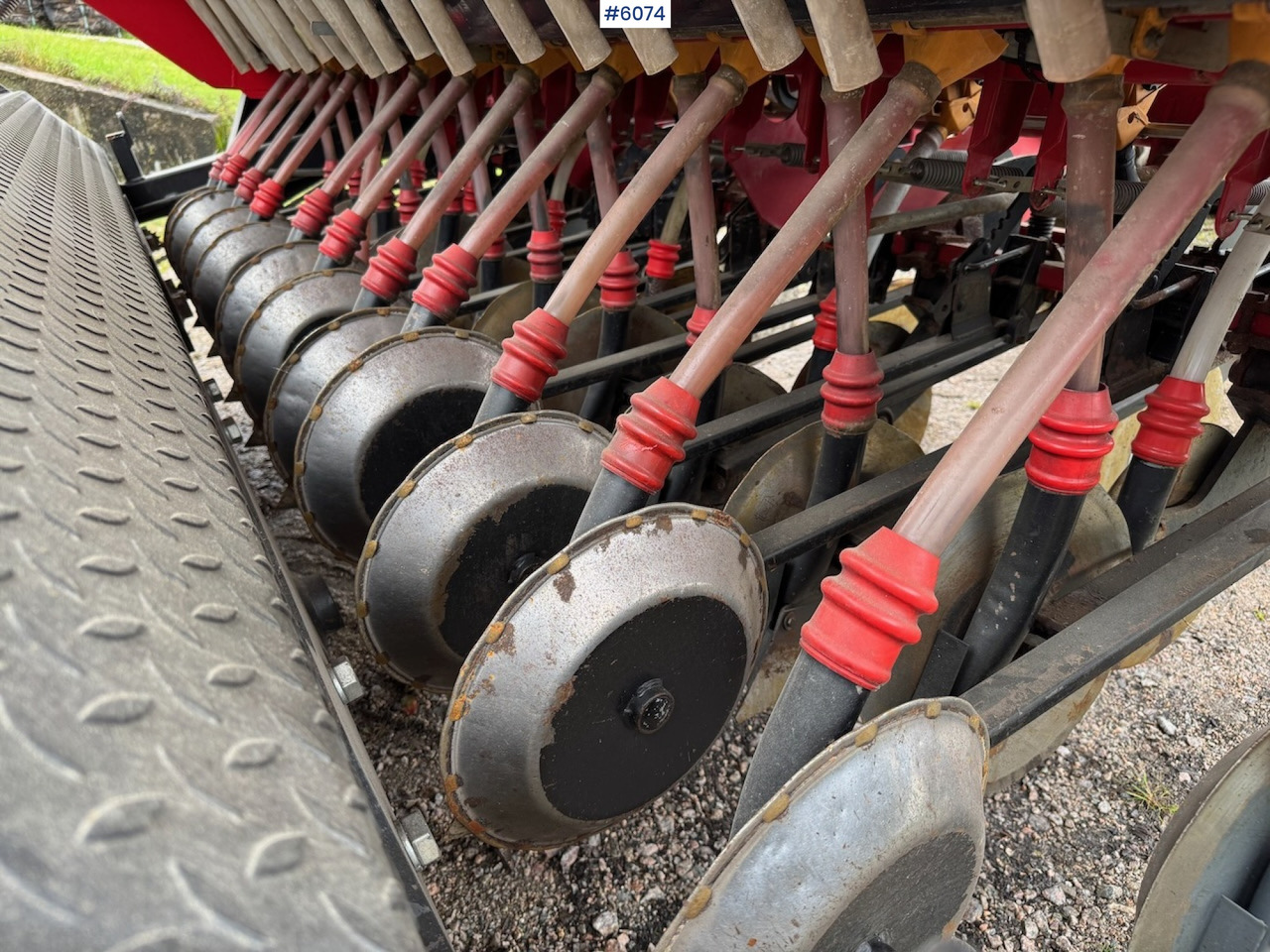 2012 Junkkari Simulta 3000 ST combination seed drill. - Combiné de semis: photos 4 2012 Junkkari Simulta 3000 ST combination seed drill. - Combiné de semis: photos 4