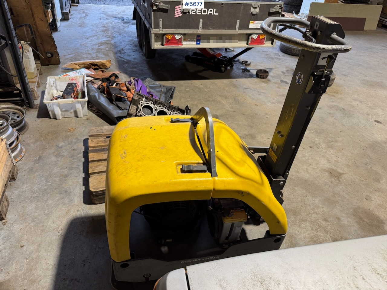 2015 Atlas Copco LG 400 Vibro Plate. - Plaque vibrante: photos 3 2015 Atlas Copco LG 400 Vibro Plate. - Plaque vibrante: photos 3