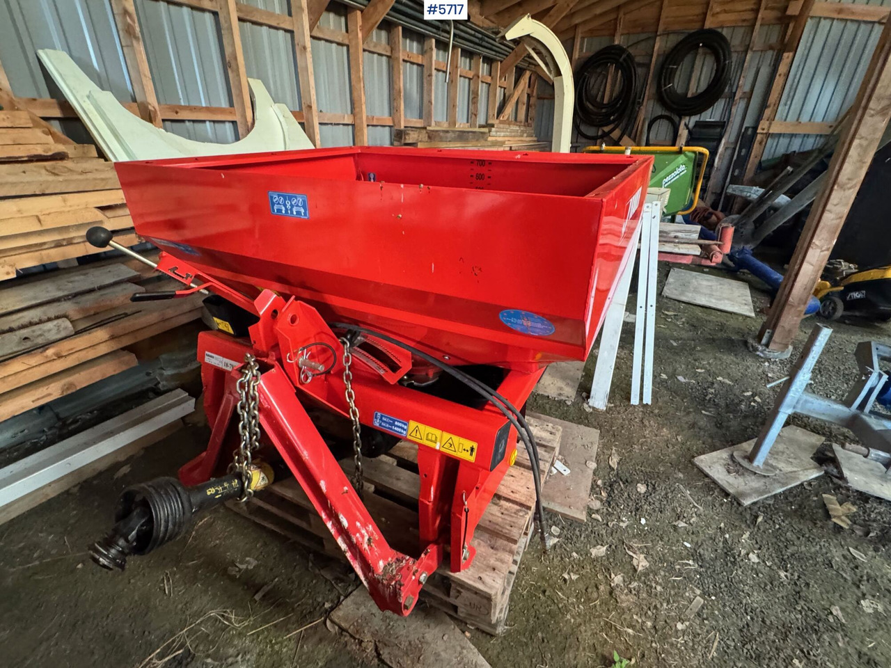 2015 RAUCH MDS 12.1 Fertiliser Spreader - Distributeur d'engrais: photos 3 2015 RAUCH MDS 12.1 Fertiliser Spreader - Distributeur d'engrais: photos 3