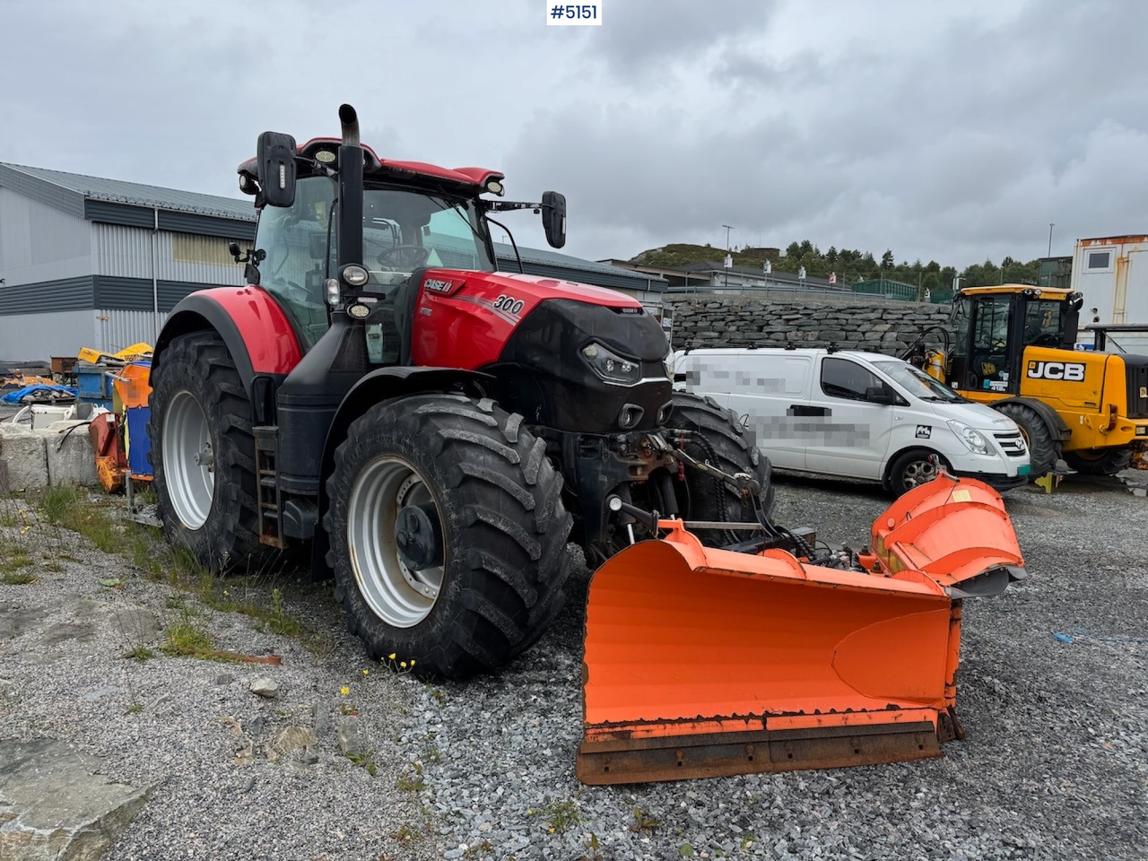 2016 Case IH Optum 300 CVX w/front hydraulics and plowing rig - Tracteur agricole: photos 1 2016 Case IH Optum 300 CVX w/front hydraulics and plowing rig - Tracteur agricole: photos 1