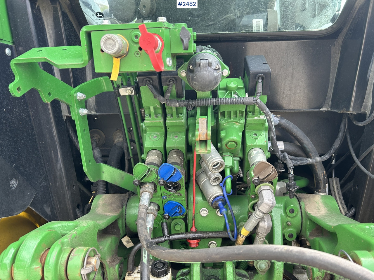 2020 John Deere 5125R w/ Quicke Q3s front loader - Tracteur agricole: photos 4 2020 John Deere 5125R w/ Quicke Q3s front loader - Tracteur agricole: photos 4