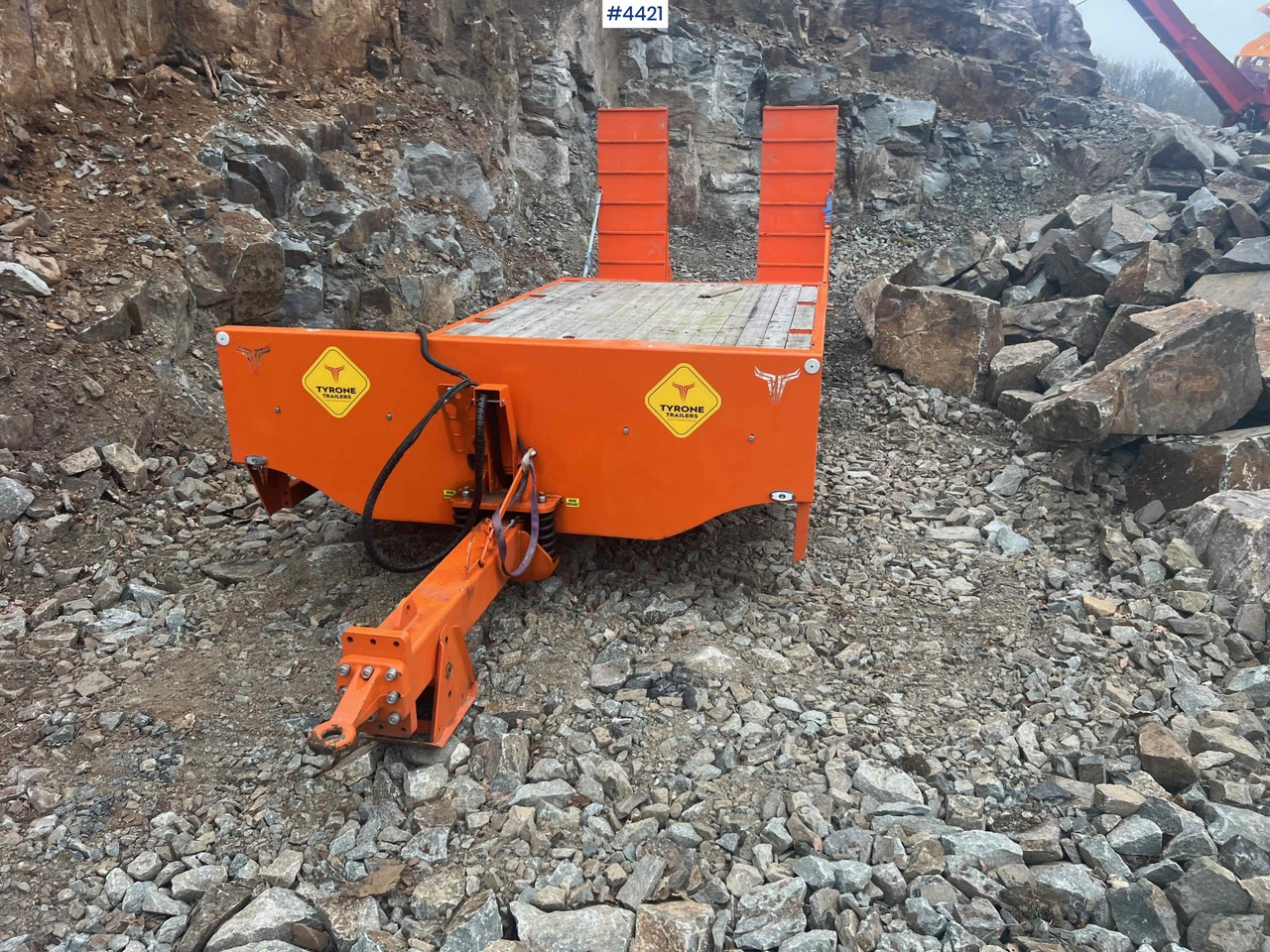 2022 Tyrone Trailers 2 axle machine trailer for tractor - Remorque porte-engin surbaissée: photos 3 2022 Tyrone Trailers 2 axle machine trailer for tractor - Remorque porte-engin surbaissée: photos 3