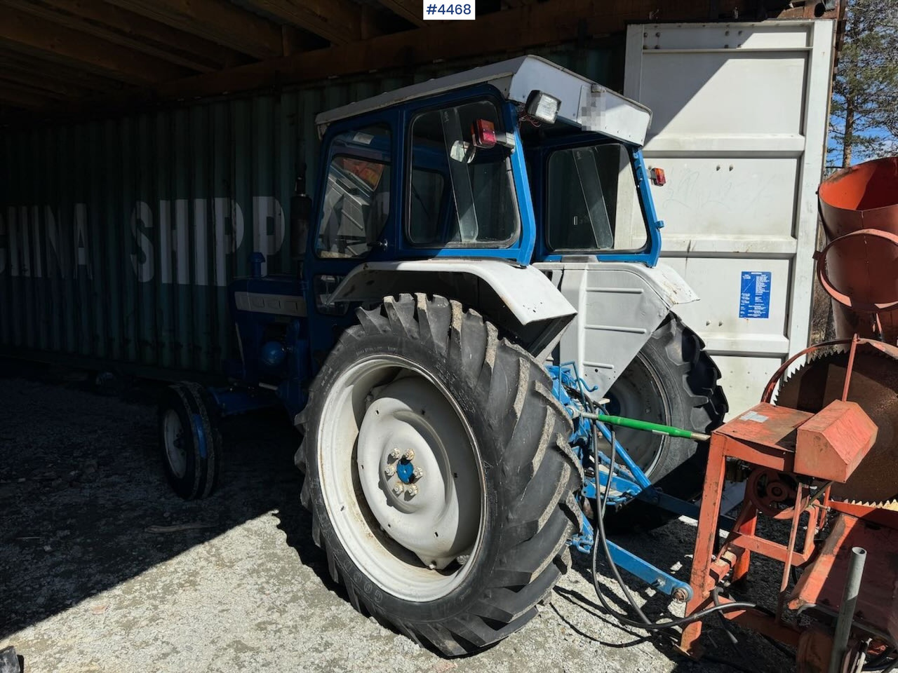 Ford 4000 4x2 - approx. 1970 model - Tracteur agricole: photos 4 Ford 4000 4x2 - approx. 1970 model - Tracteur agricole: photos 4