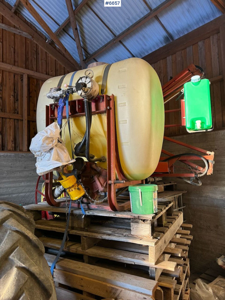 Hardi field sprayer, 8 meters - Pulvérisateur: photos 5 Hardi field sprayer, 8 meters - Pulvérisateur: photos 5