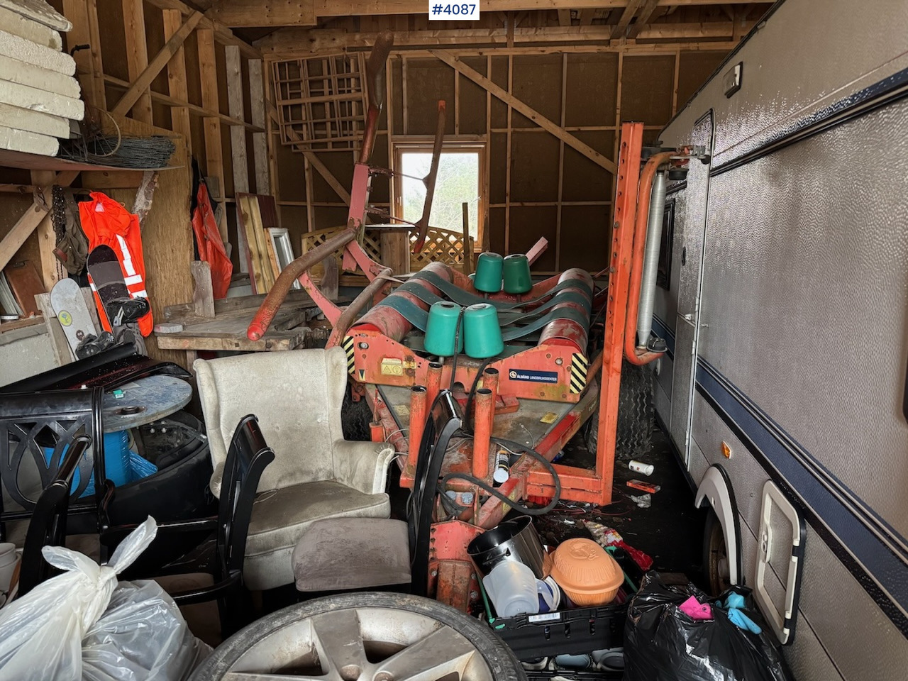 Kverneland Taarup 7515 Round Bale Wrapper - Matériel de fenaison: photos 1 Kverneland Taarup 7515 Round Bale Wrapper - Matériel de fenaison: photos 1