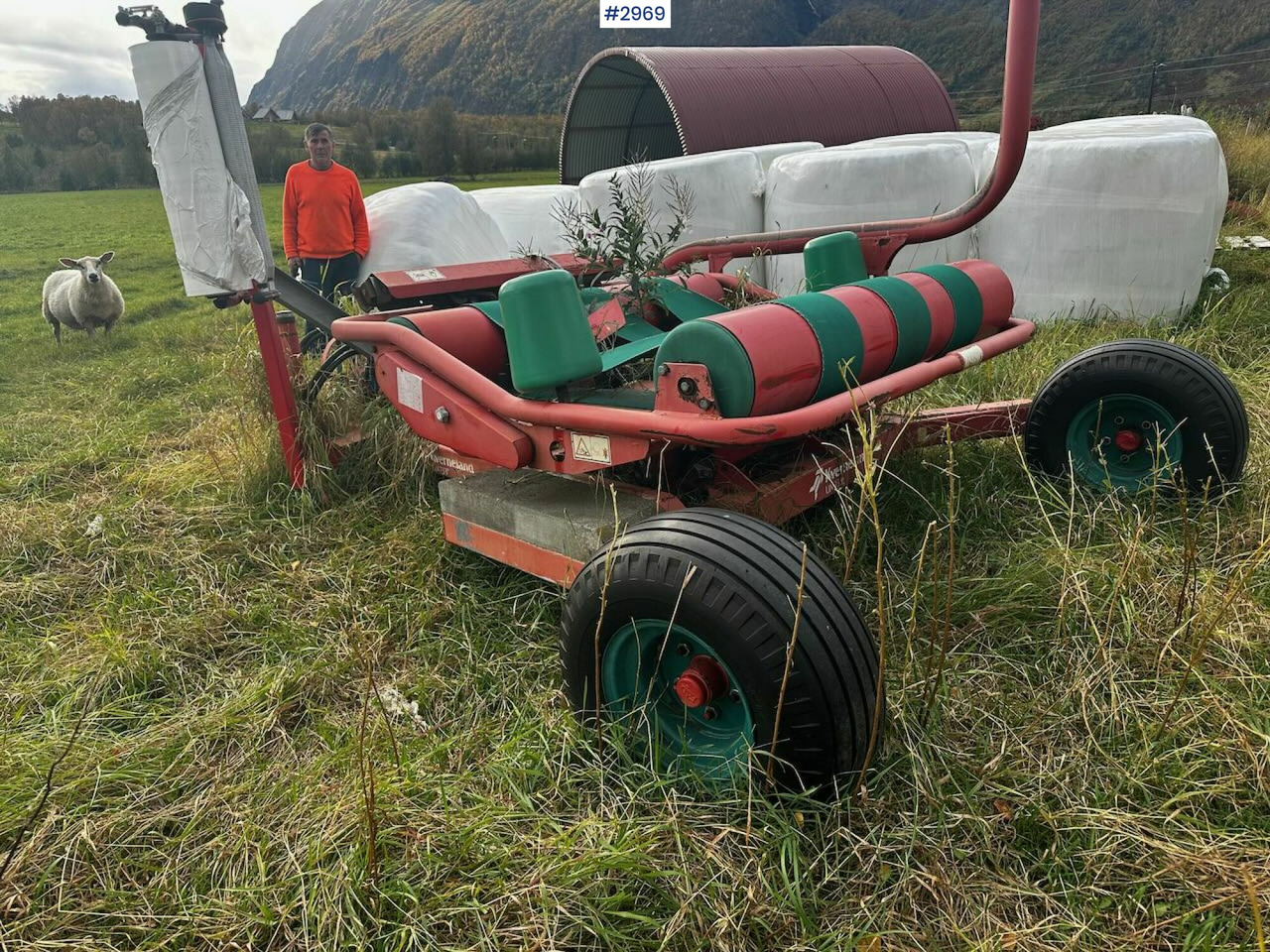 Kverneland UN 7335 round bale packs - Matériel de fenaison: photos 5 Kverneland UN 7335 round bale packs - Matériel de fenaison: photos 5