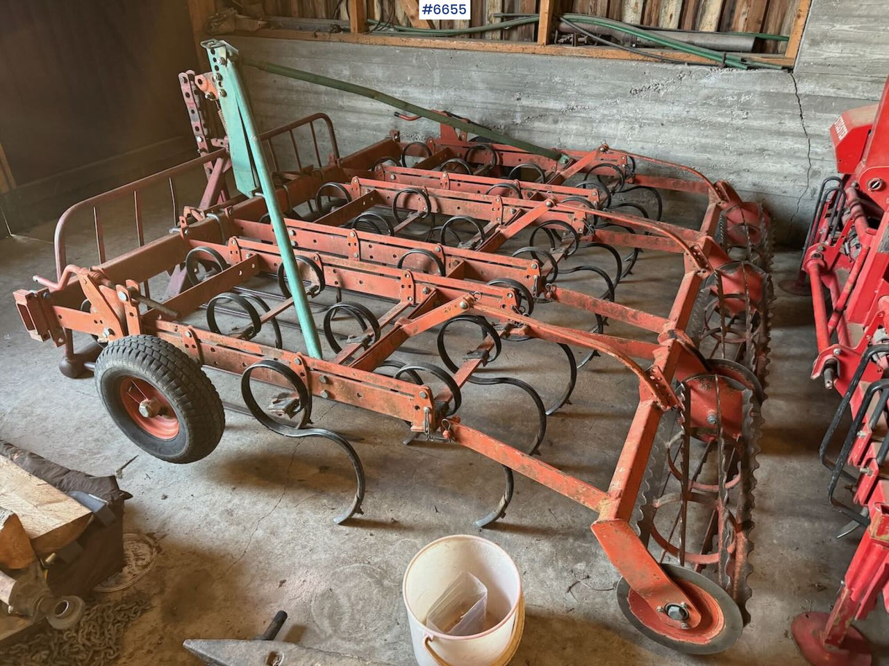 Kverneland harrow with cage roller - Outils du sol: photos 1 Kverneland harrow with cage roller - Outils du sol: photos 1