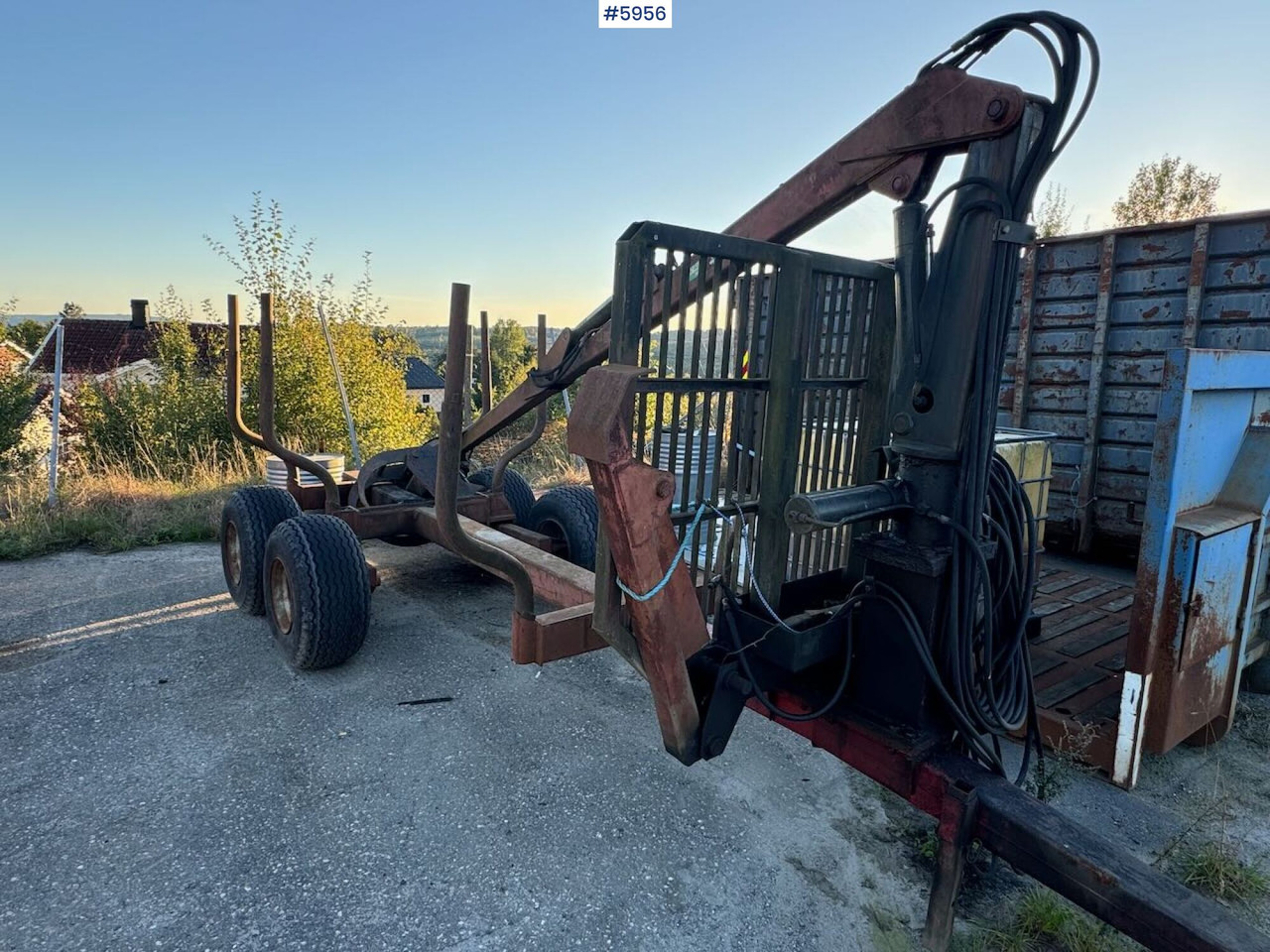 Logging trailer with Kesla crane - Remorque grumier: photos 1 Logging trailer with Kesla crane - Remorque grumier: photos 1