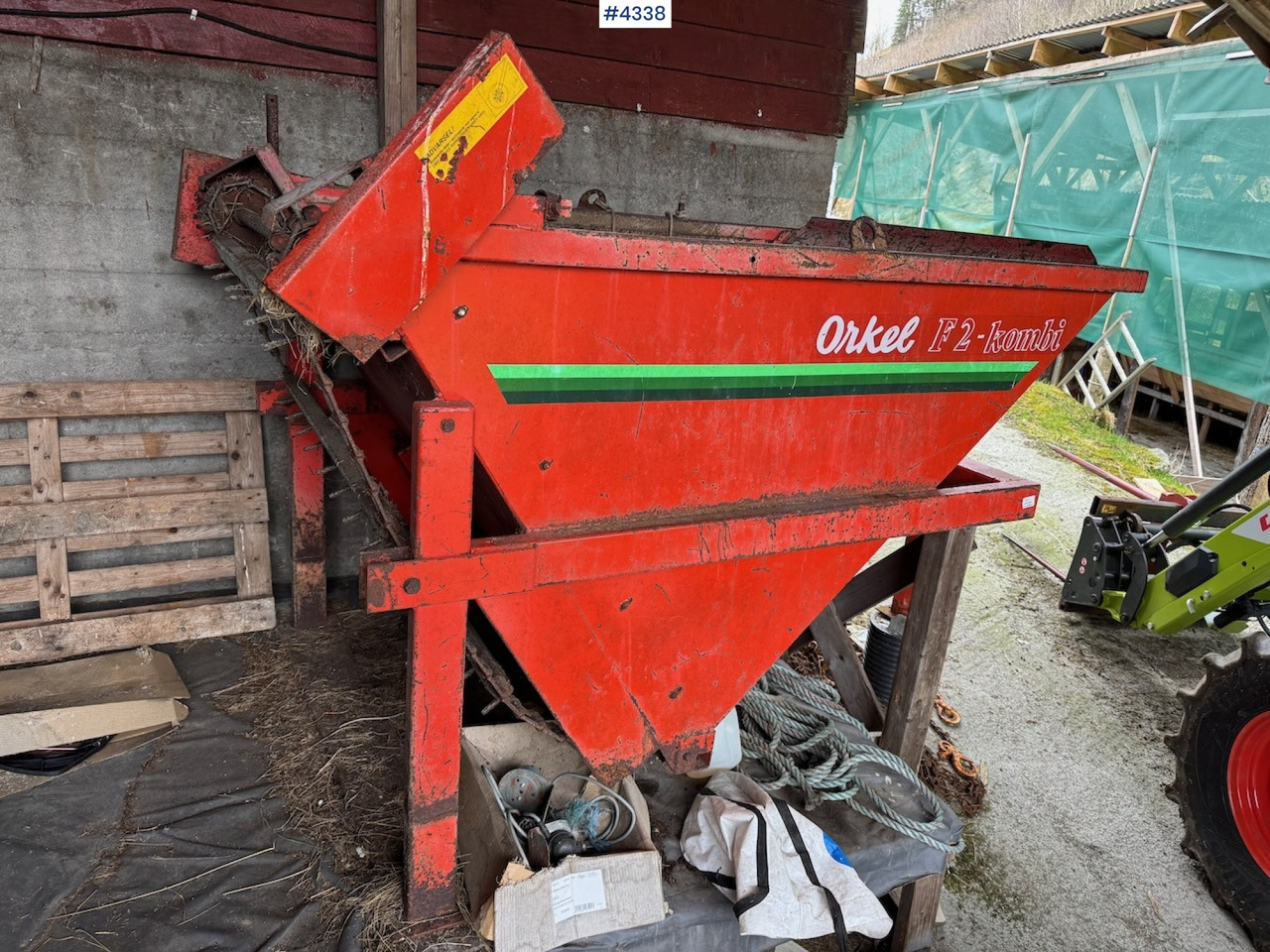 Orkel F2 Combination silage spreader. - Matériel d'élevage: photos 1 Orkel F2 Combination silage spreader. - Matériel d'élevage: photos 1
