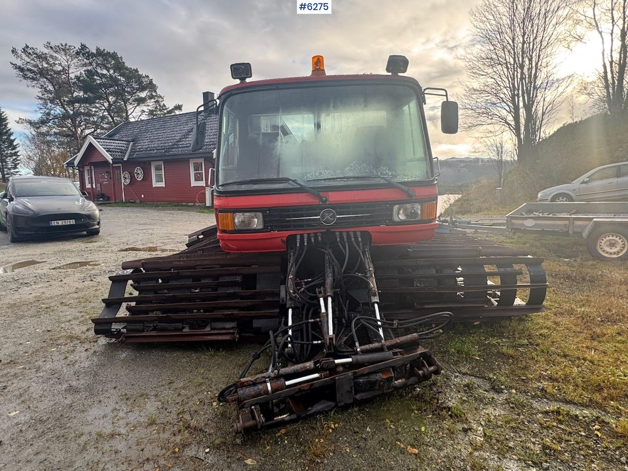 1985 Kässbohrer PB 270DS treadle machine w/ cutters and smoothing board - Véhicule de voirie/ Spécial: photos 2 1985 Kässbohrer PB 270DS treadle machine w/ cutters and smoothing board - Véhicule de voirie/ Spécial: photos 2