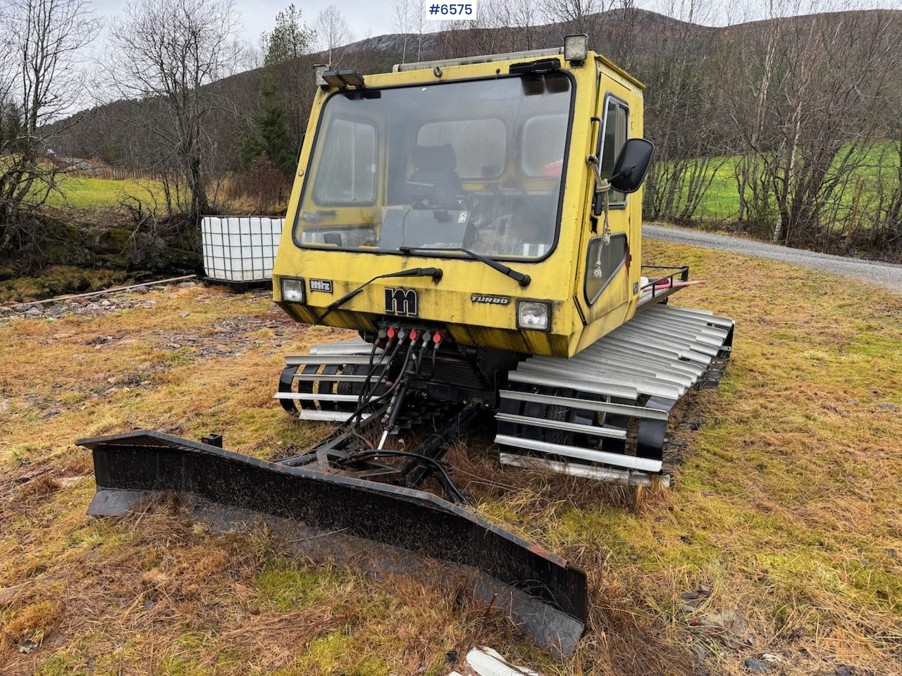 1988 M-Trac 2200 Turbo. - Véhicule de voirie/ Spécial: photos 1 1988 M-Trac 2200 Turbo. - Véhicule de voirie/ Spécial: photos 1