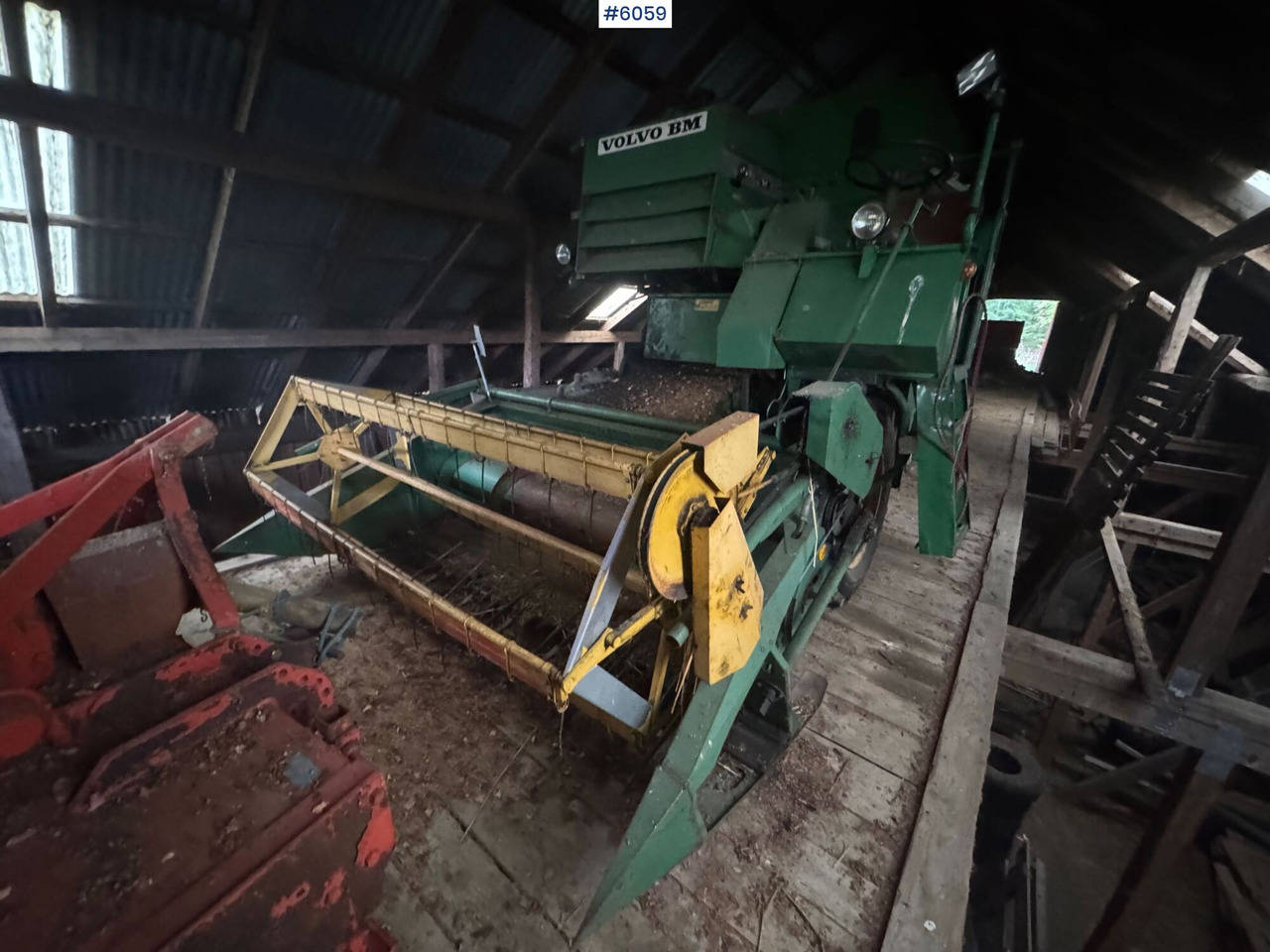 Volvo BM Aktiv 800 combine harvester - Moissonneuse-batteuse: photos 1 Volvo BM Aktiv 800 combine harvester - Moissonneuse-batteuse: photos 1